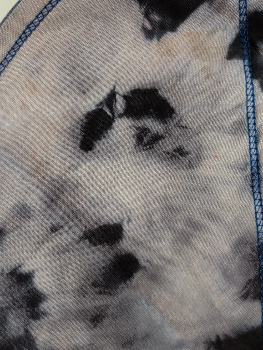 NWOT Tie-Dye Triangle Pet Bandana / Baby Bandaid Bib in Navy Blue And Black